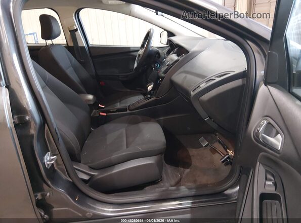 1FADP3F28JL328280 2018 FORD FOCUS Gray Vista interior delantera