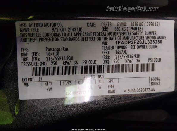 1FADP3F28JL328280 2018 FORD FOCUS Gray Vista del compartimento del motor