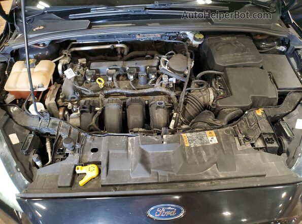 1FADP3F29GL239777 2016 FORD FOCUS Черный Вид задней части салона