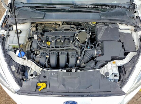 1FADP3F29GL316485 2016 FORD FOCUS White Rear interior view