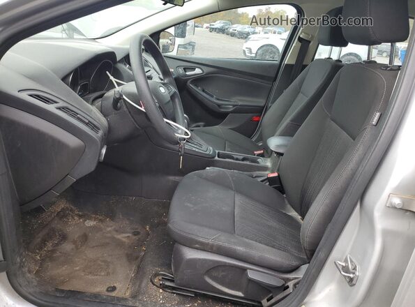 1FADP3F29GL319564 2016 FORD FOCUS Silver Вид салону спереду
