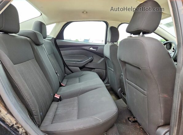 1FADP3F29GL363998 2016 FORD FOCUS Black Widok tylnych siedzeń
