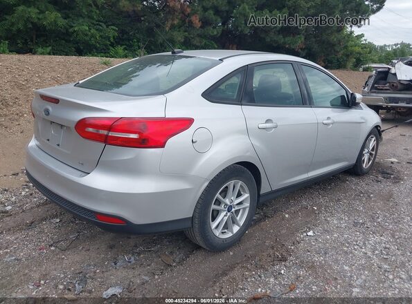 1FADP3F29HL286390 2017 FORD FOCUS Silver Задня права чверть