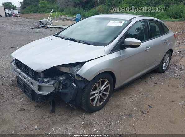 1FADP3F29HL286390 2017 FORD FOCUS Silver Передня ліва чверть