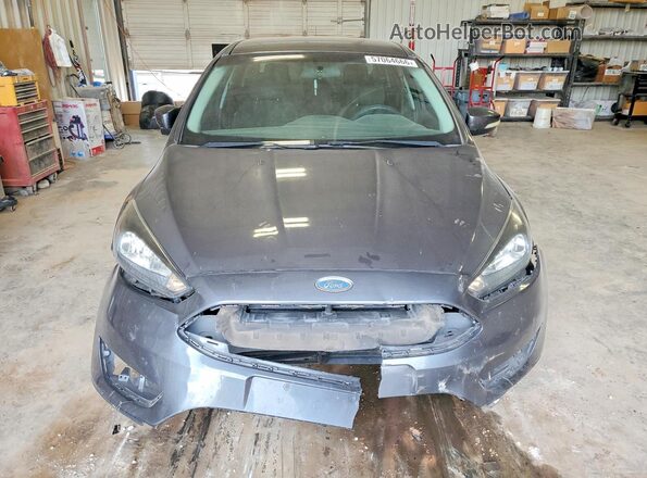 1FADP3F29HL303527 2017 FORD FOCUS Gray Вид спереду