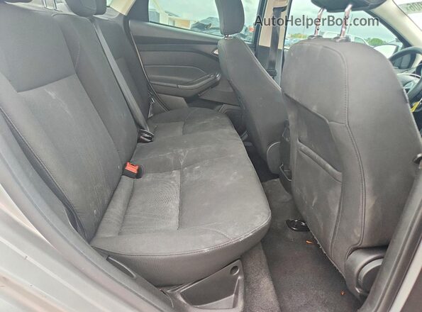 1FADP3F29HL315192 2017 FORD FOCUS Silver 