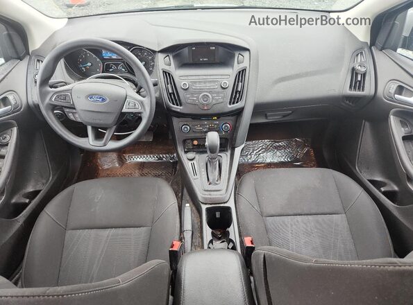 1FADP3F29JL299209 2018 FORD FOCUS Silver Widok deski rozdzielczej