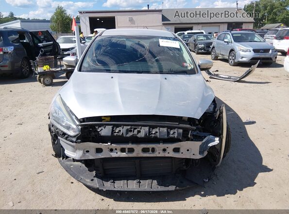 1FADP3F2XGL235995 2016 FORD FOCUS Silver Вид задньої частини салону