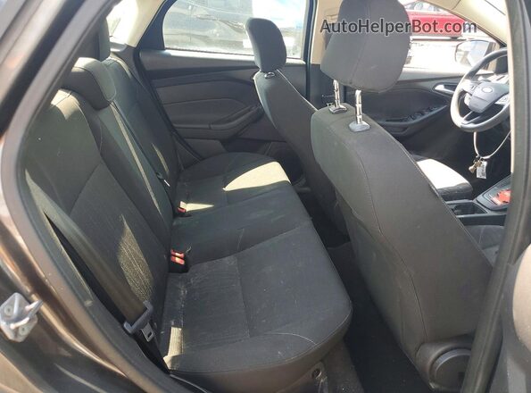 1FADP3F2XGL237309 2016 FORD FOCUS Gray Rear seats view