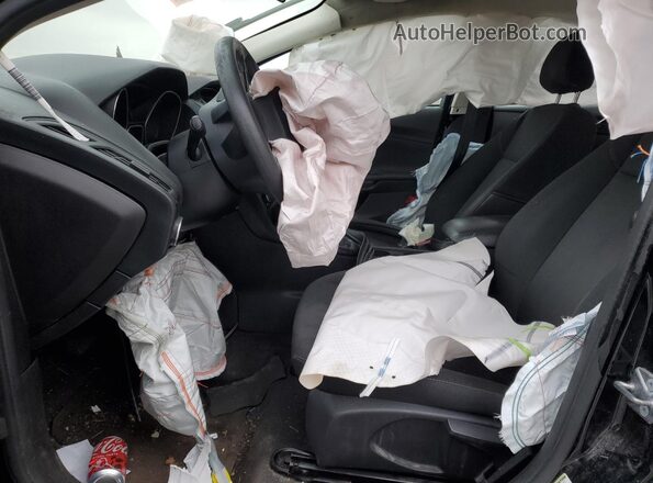 1FADP3F2XJL302974 2018 FORD FOCUS Black Вид салону спереду