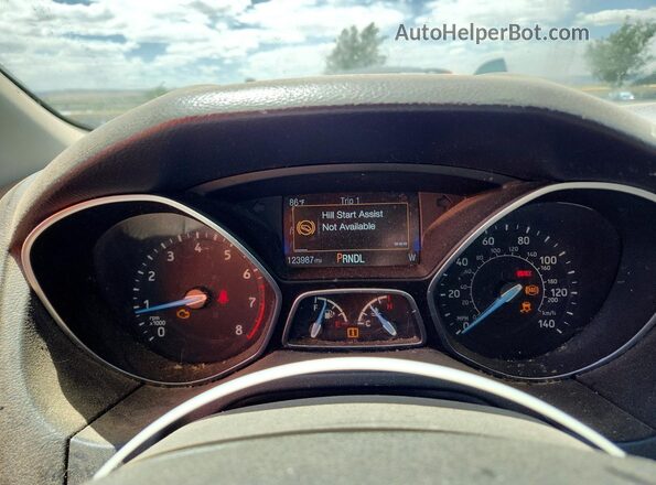 1FADP3F2XJL315384 2018 FORD FOCUS Gold Instrument cluster view