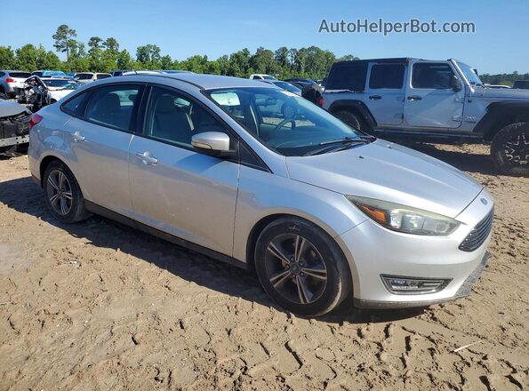 1FADP3FE0HL221051 2017 FORD FOCUS Silver Передня права чверть