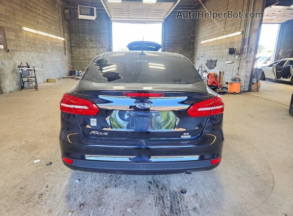 1FADP3FE0JL221847 2018 FORD FOCUS Black Widok z tyłu