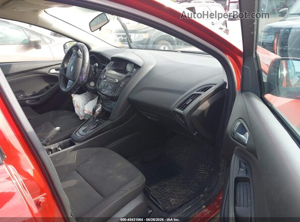 1FADP3FE0JL284785 2018 FORD FOCUS Red წინა სალონის ხედი