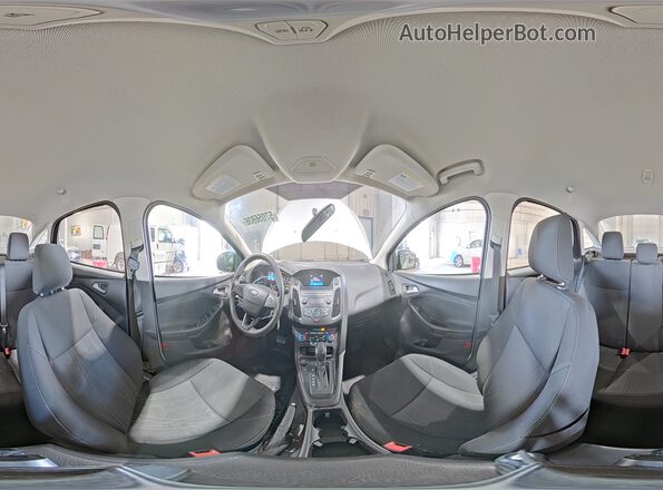 1FADP3FE0JL329949 2018 FORD FOCUS Silver 