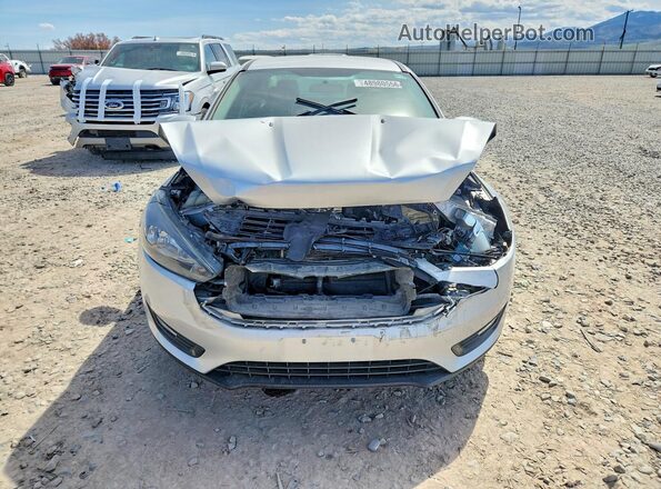 1FADP3FE1GL405302 2016 FORD FOCUS Silver Front view