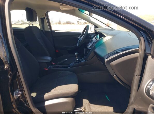1FADP3FE1HL237565 2017 FORD FOCUS Black Вид салону спереду