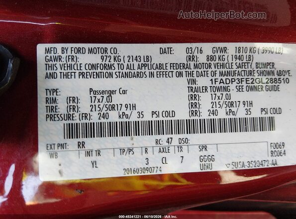 1FADP3FE2GL288510 2016 FORD FOCUS Red Engine compartment view