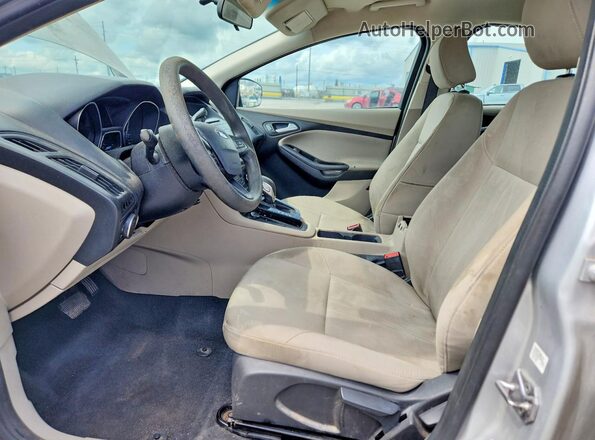 1FADP3FE2HL204784 2017 FORD FOCUS Silver Սալոնի դիմացի տեսք