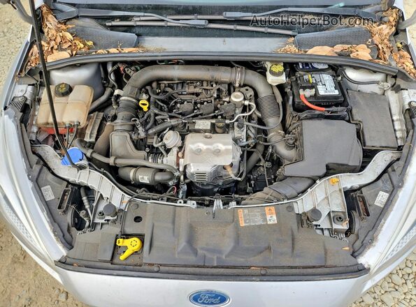 1FADP3FE7JL287974 2018 FORD FOCUS Серебряный Вид задней части салона