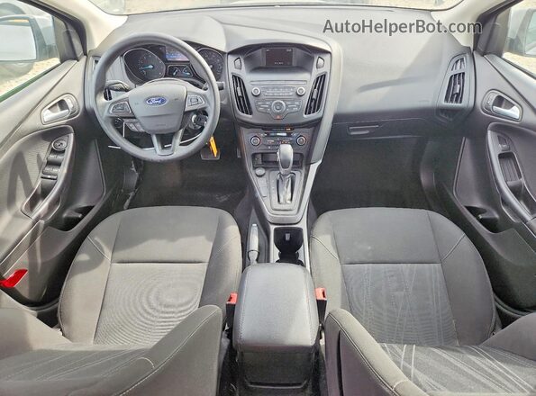 1FADP3FE7JL287974 2018 FORD FOCUS Серебряный Вид панели приборов