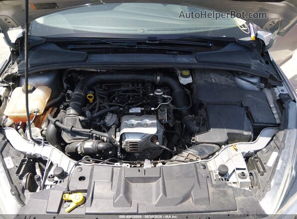 1FADP3FE8JL221241 2018 FORD FOCUS Silver 