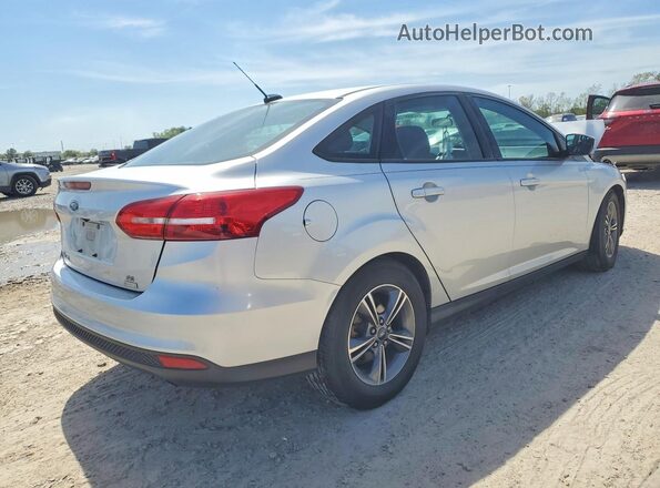 1FADP3FE9JL303169 2018 FORD FOCUS Silver Trasero derecho