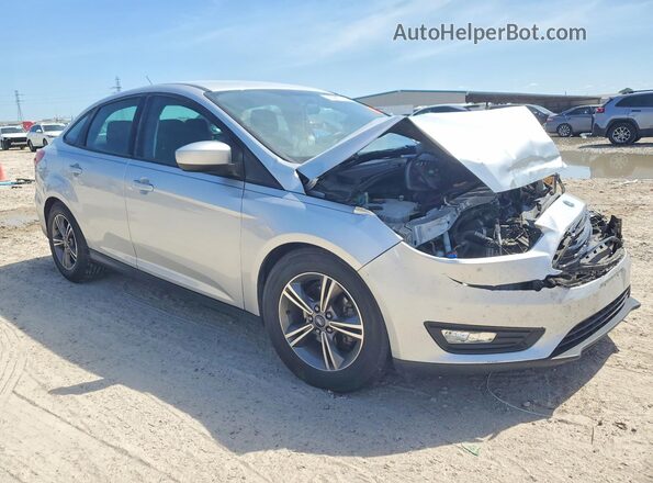 1FADP3FE9JL303169 2018 FORD FOCUS Silver Delantero derecho