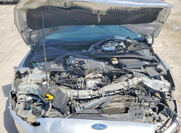 1FADP3FE9JL303169 2018 FORD FOCUS Silver Vista interior trasera