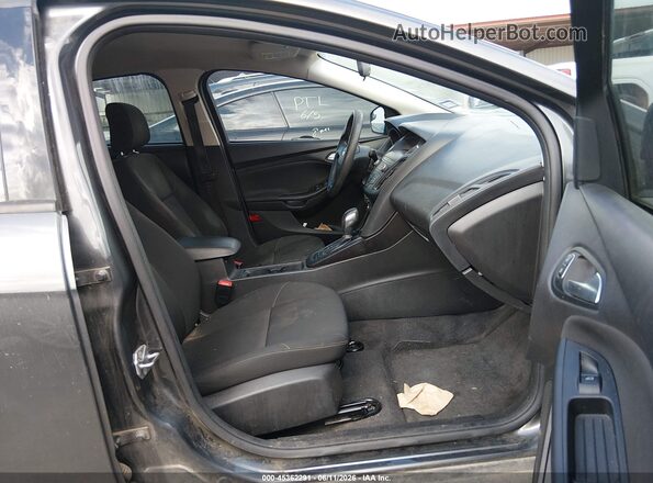 1FADP3FE9JL311675 2018 FORD FOCUS Серый 