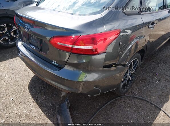 1FADP3FEXHL229769 2017 FORD FOCUS Серый Вид спереди