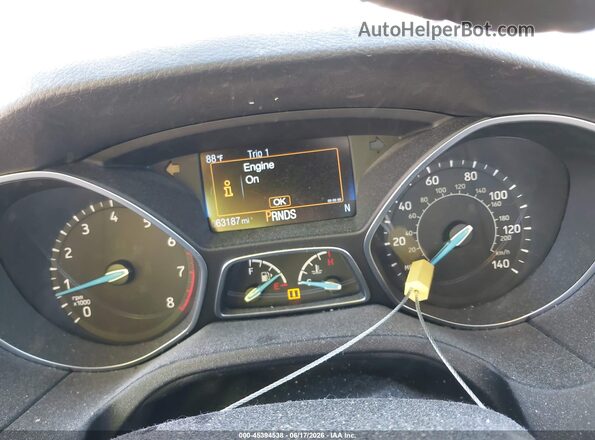 1FADP3FEXJL234105 2018 FORD FOCUS White Rear seats view