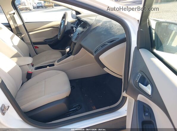 1FADP3FEXJL234105 2018 FORD FOCUS White Front interior view
