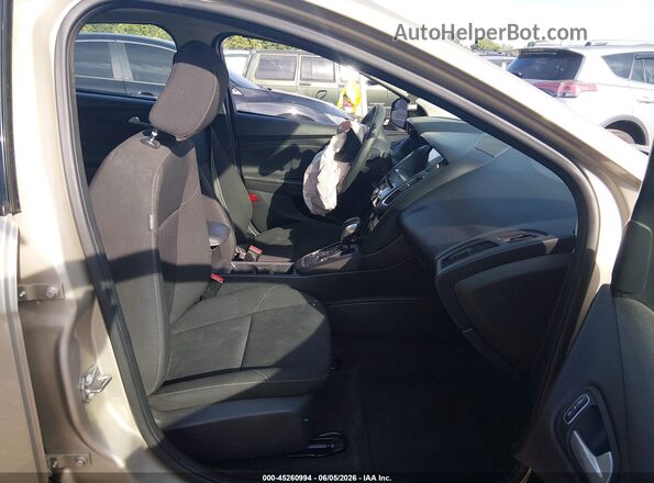 1FADP3H21HL223152 2017 FORD FOCUS Gold Front interior view
