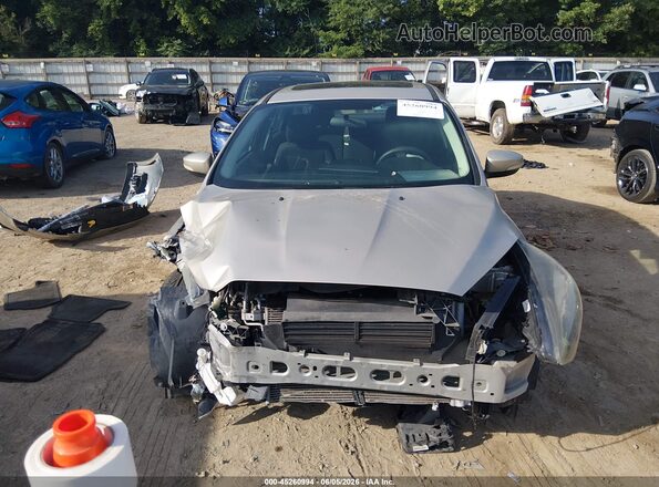 1FADP3H21HL223152 2017 FORD FOCUS Gold Rear interior view