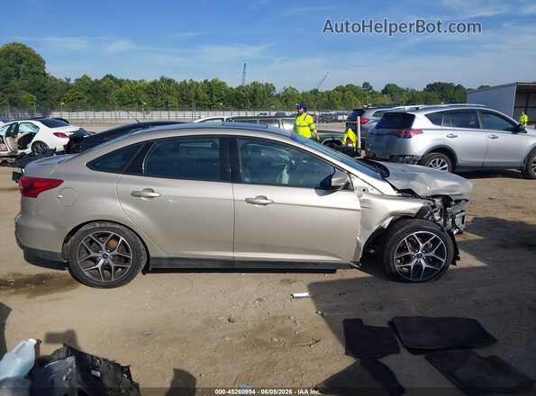 1FADP3H21HL223152 2017 FORD FOCUS Gold 360 interior view