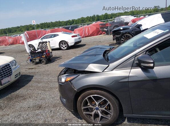 1FADP3H24HL262690 2017 FORD FOCUS Серый Вид спереди