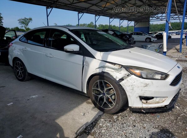 1FADP3H24HL266156 2017 FORD FOCUS White Front right