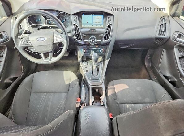 1FADP3H24HL318546 2017 FORD FOCUS Red Вид панелі приладів