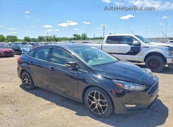 1FADP3H24JL259889 2018 FORD FOCUS Black Front right