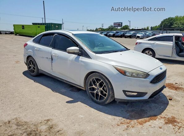 1FADP3H25HL324601 2017 FORD FOCUS White Delantero derecho