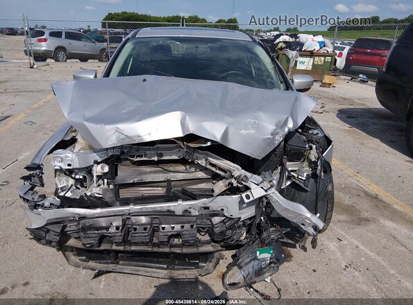 1FADP3H27HL343327 2017 FORD FOCUS Silver Դիմացի տեսք