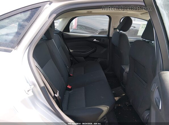 1FADP3H27HL343327 2017 FORD FOCUS Silver VIN կոդի պիտակի տեսք