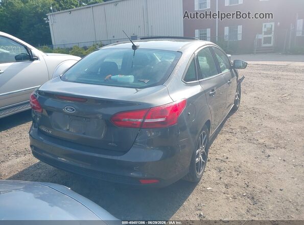 1FADP3H27JL283779 2018 FORD FOCUS Gray Tył prawy