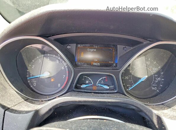 1FADP3H28HL227621 2017 FORD FOCUS Gray Instrument cluster view