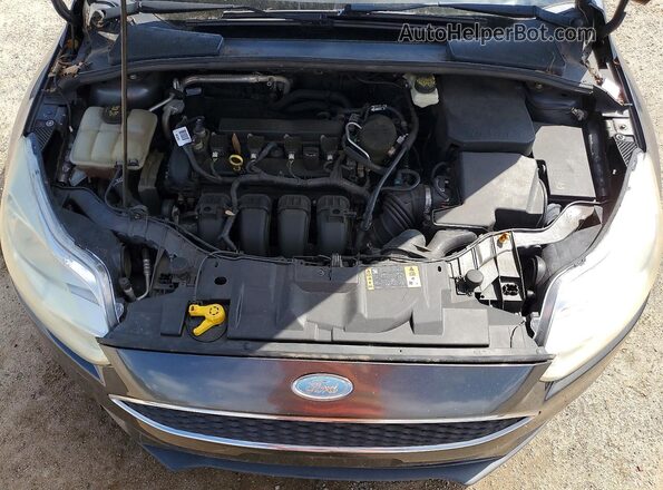 1FADP3H28HL227621 2017 FORD FOCUS Gray Rear interior view