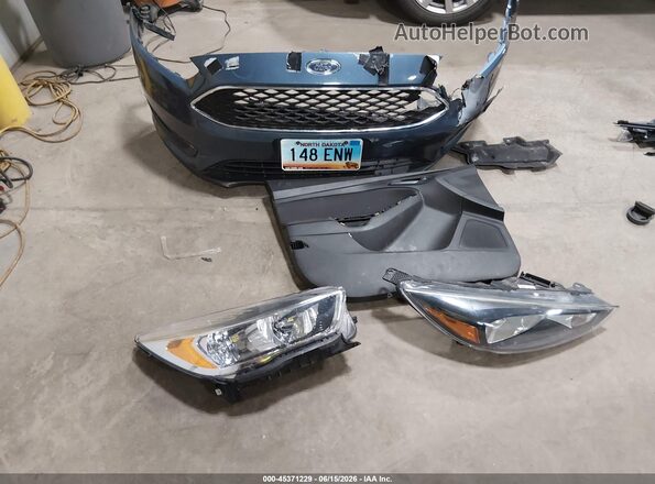 1FADP3H28JL319074 2018 FORD FOCUS Синий Вид щитка приборов