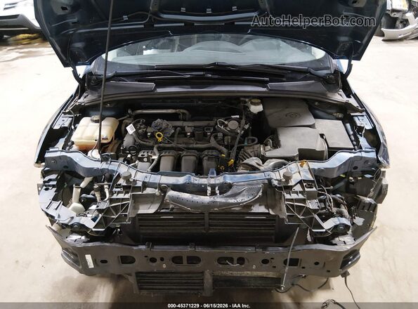 1FADP3H28JL319074 2018 FORD FOCUS Синий Вид сзади