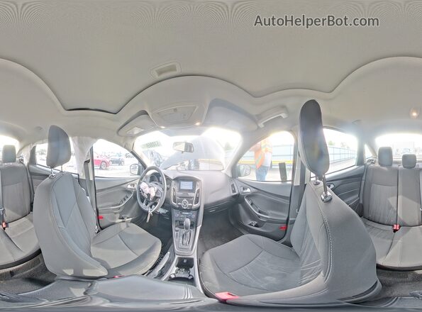 1FADP3H2XJL307864 2018 FORD FOCUS Gray 