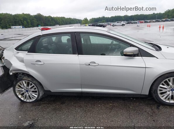1FADP3J21HL336559 2017 FORD FOCUS Серебряный Вид щитка приборов